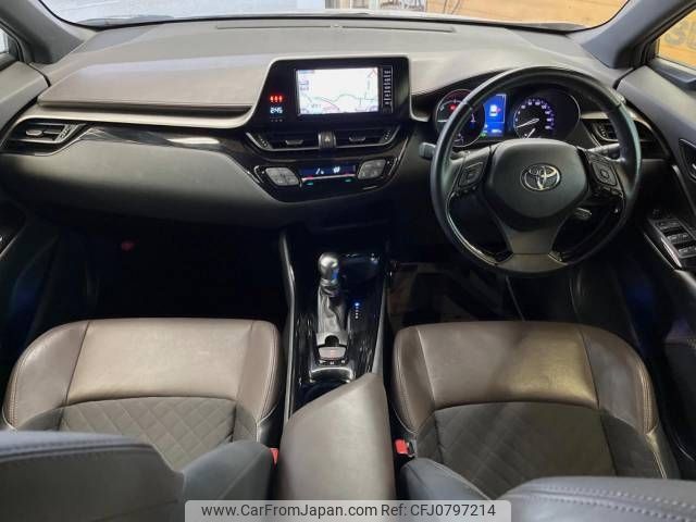 toyota c-hr 2017 -TOYOTA--C-HR DAA-ZYX10--ZYX10-2042452---TOYOTA--C-HR DAA-ZYX10--ZYX10-2042452- image 2