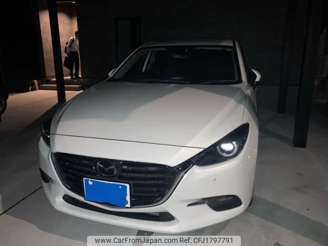 mazda axela 2018 CFJ1797791 image 1
