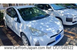 toyota aqua 2012 CFJ1548522