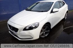 volvo v40 2013 GOO_JP_700116120430250606003