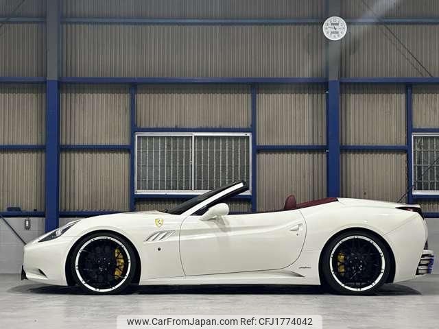 ferrari california 2015 CFJ1774042 image 2