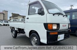 daihatsu-hijet-truck-1995-2730-car_137519f5-5474-4a6b-98d3-cf17b1563d62