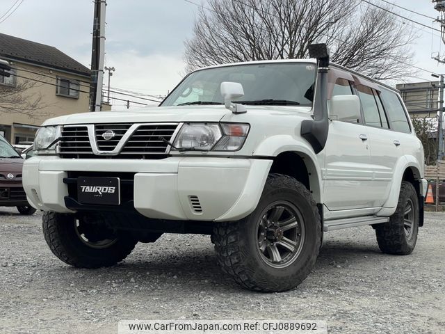 nissan safari 2000 91d49a51d59ecced3783b41ef073698f image 1