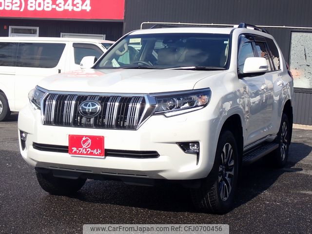 toyota land-cruiser-prado 2022 25521609 image 1