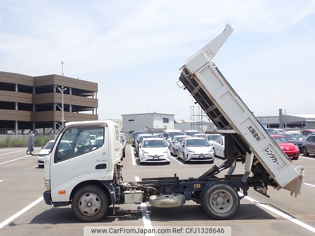 hino dutro 2012 25632009 image 2