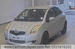 toyota vitz 2006 CFJ1616202
