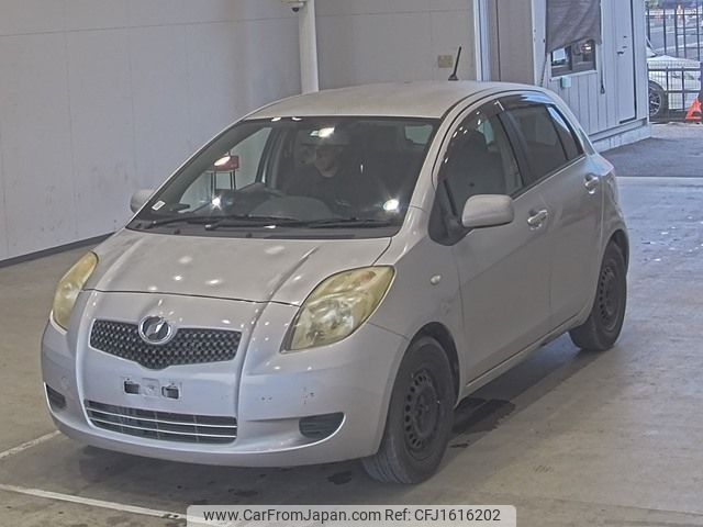 toyota vitz 2006 CFJ1616202 image 1