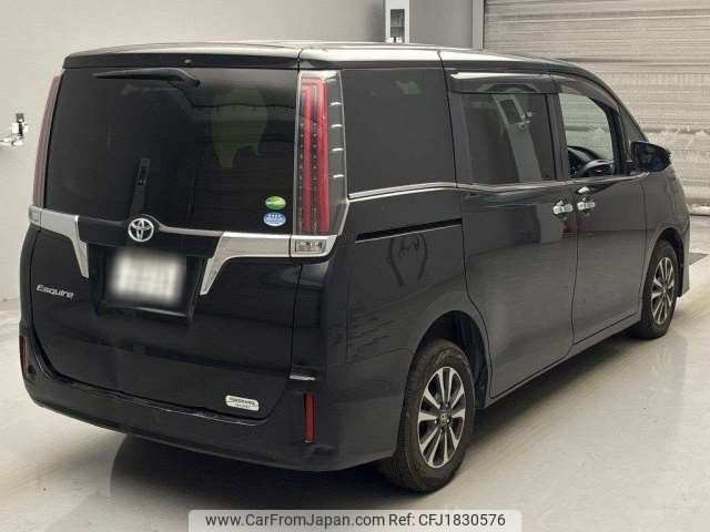 toyota esquire 2018 CFJ1830576 image 2