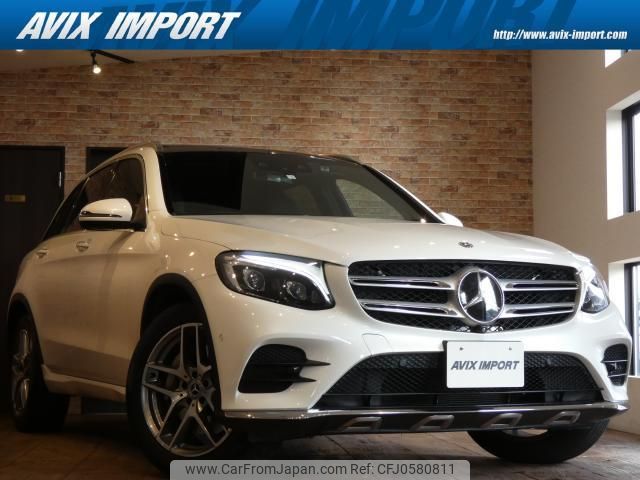 mercedes-benz glc-class 2018 quick_quick_253905C_WDC2539052F405572 image 1