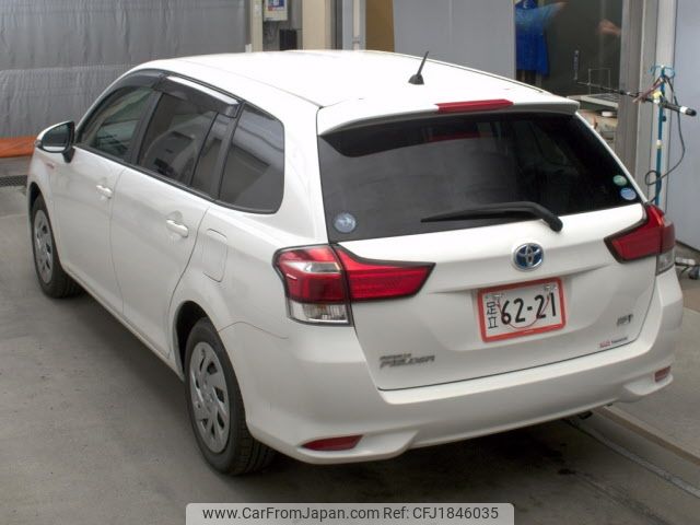 toyota corolla-fielder 2018 CFJ1846035 image 2