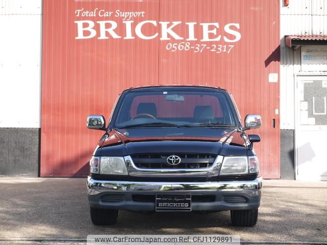 toyota hilux-sports-pick-up 2003 GOO_NET_EXCHANGE_0206848A30241213W002 image 2