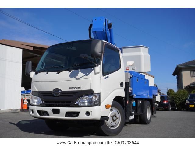 hino dutro 2018 GOO_NET_EXCHANGE_0230013A30231214W002 image 1