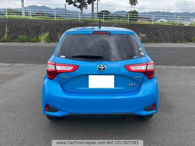 toyota vitz 2017 CFJ1827382 image 2