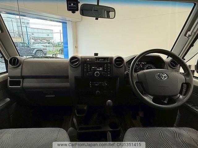 toyota landcruiser-70 2015 quick_quick_CBF-GRJ76K_GRJ76-1003783 image 2