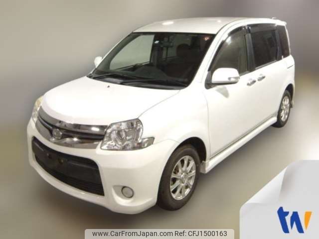 toyota sienta 2012 CFJ1500163 image 1
