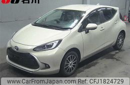 toyota aqua 2024 CFJ1824729