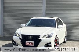 toyota crown 2018 CFJ1751116