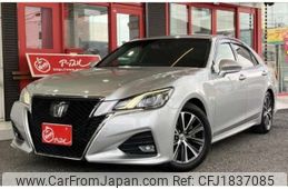 toyota crown 2017 CFJ1837085