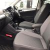 volkswagen tiguan 2017 quick_quick_5NCZE_WVGZZZ5NZHW388218 image 17