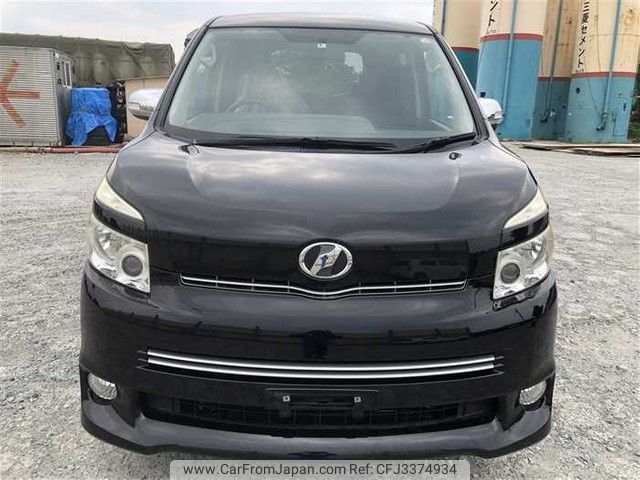 toyota voxy 2008 769235-190608172628 image 1