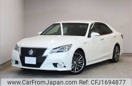 toyota crown 2013 CFJ1694877