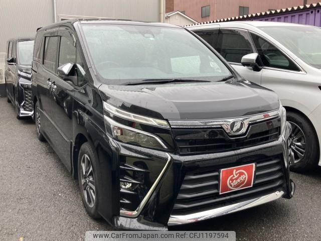 toyota voxy 2018 quick_quick_DBA-ZRR80W_0435176 image 1