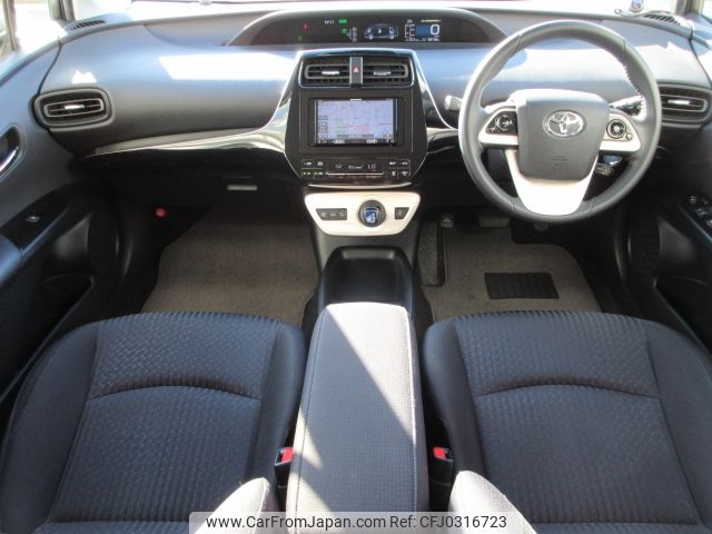 toyota prius 2017 -TOYOTA--Prius DAA-ZVW55--ZVW55-8051920---TOYOTA--Prius DAA-ZVW55--ZVW55-8051920- image 2