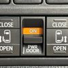 toyota voxy 2018 quick_quick_ZRR80W_ZRR80-0398335 image 3