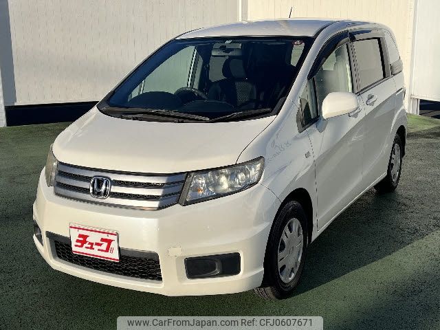 honda freed-spike 2011 -HONDA--Freed Spike DBA-GB3--GB3-1358400---HONDA--Freed Spike DBA-GB3--GB3-1358400- image 1