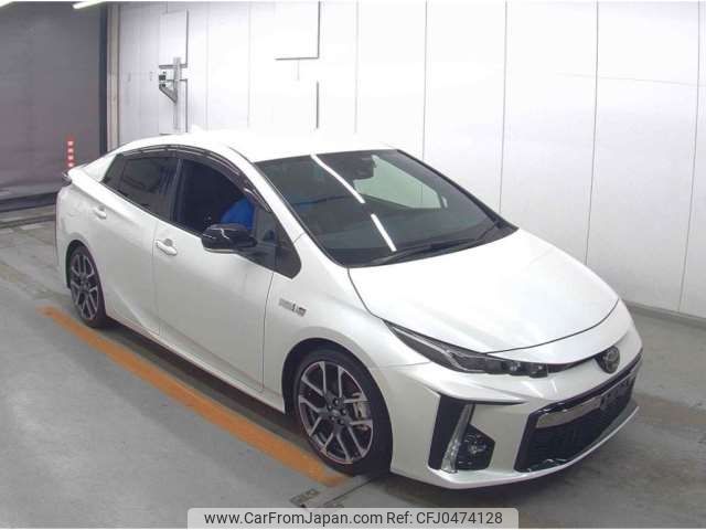 toyota prius-phv 2020 -TOYOTA--Prius PHV DLA-ZVW52--ZVW52-3146830---TOYOTA--Prius PHV DLA-ZVW52--ZVW52-3146830- image 1