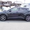 toyota c-hr 2017 GOO_JP_700072025530250520002 image 4