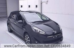 toyota aqua 2018 -TOYOTA--AQUA NHP10-6752485---TOYOTA--AQUA NHP10-6752485-