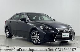 lexus is 2018 CFJ1841107