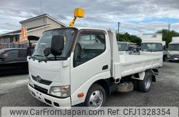hino dutro 2013 CFJ1328354