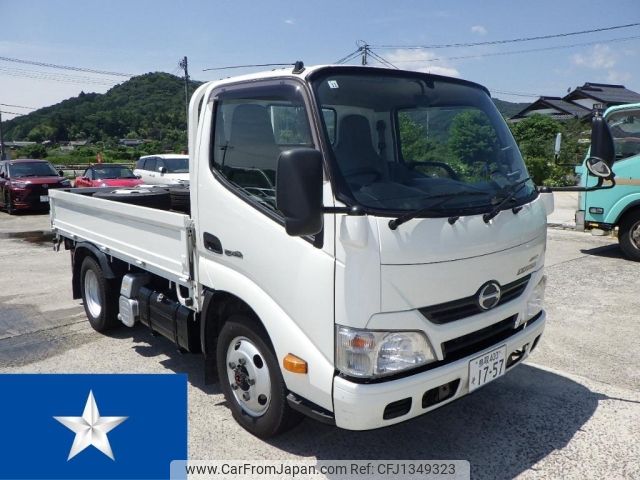 hino dutro 2014 -HINO 【鳥取 400そ1757】--Hino Dutoro XZU675M--XZU675-0004563---HINO 【鳥取 400そ1757】--Hino Dutoro XZU675M--XZU675-0004563- image 1