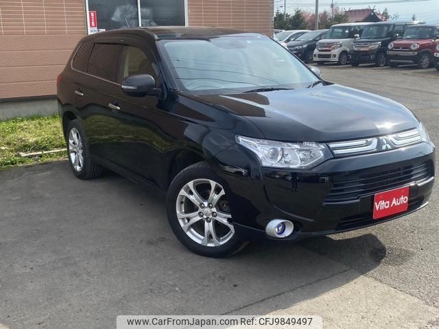 mitsubishi outlander 2014 quick_quick_GF8W_GF8W-0003086 image 2