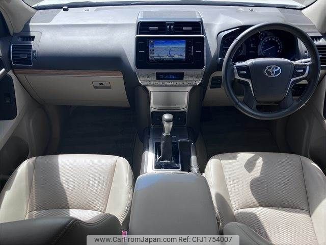 toyota land-cruiser-prado 2019 CFJ1754007 image 2