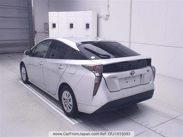 toyota prius 2017 CFJ1835083 image 2