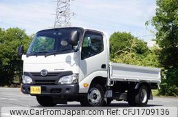 hino dutro 2017 CFJ1709136