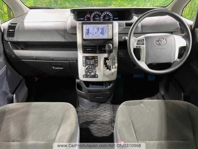 toyota noah 2011 TE3468 image 1