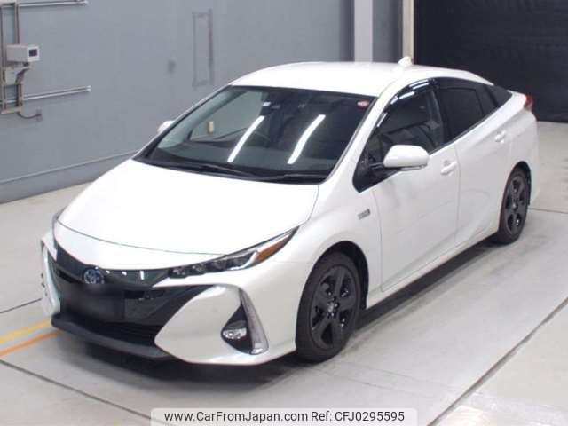 toyota prius-phv 2017 -TOYOTA--Prius PHV DLA-ZVW52--ZVW52-3045960---TOYOTA--Prius PHV DLA-ZVW52--ZVW52-3045960- image 1