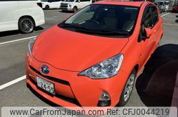 toyota aqua 2014 quick_quick_DAA-NHP10_2318296