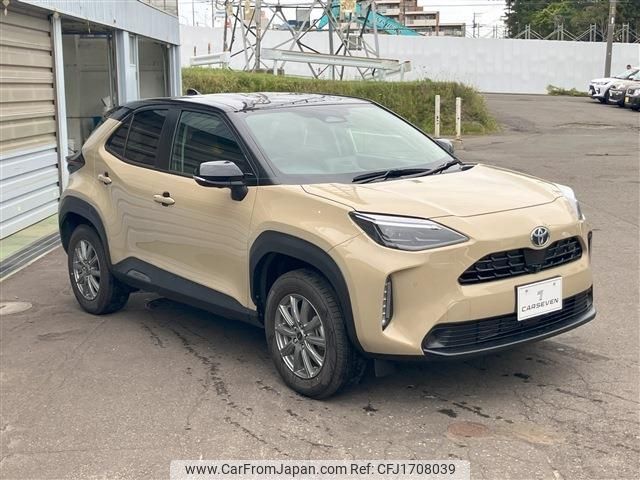 toyota yaris-cross 2024 CFJ1708039 image 2