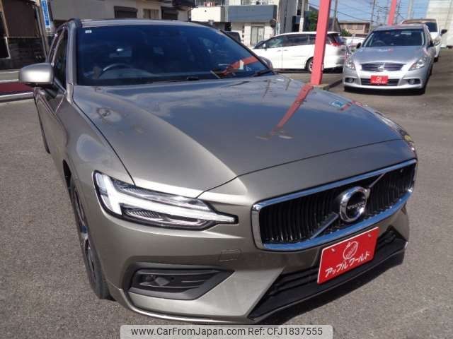volvo v60 2021 CFJ1837555 image 1