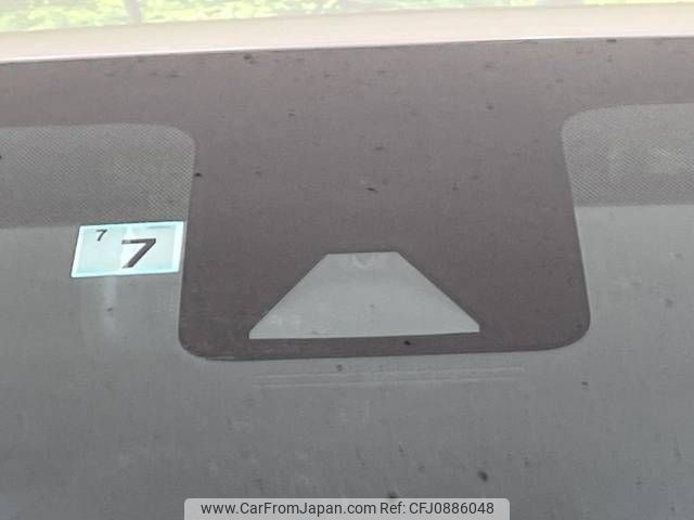 toyota aqua 2022 -TOYOTA--AQUA 6AA-MXPK11--MXPK11-2072398---TOYOTA--AQUA 6AA-MXPK11--MXPK11-2072398- image 2