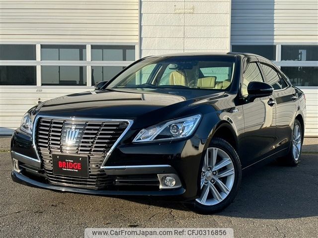 toyota crown 2015 -TOYOTA--Crown DAA-AWS211--AWS211-6004678---TOYOTA--Crown DAA-AWS211--AWS211-6004678- image 1