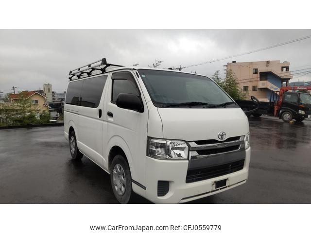 toyota hiace-van 2015 GOO_JP_700080342430241214001 image 2