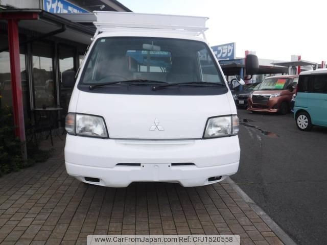mitsubishi delica-truck 2003 CFJ1520558 image 2