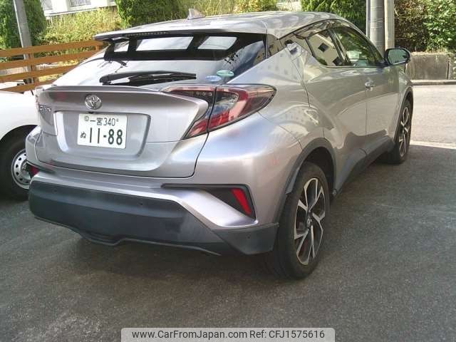toyota c-hr 2018 CFJ1575616 image 2