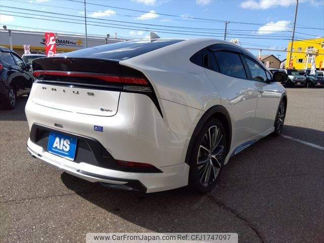 toyota prius 2023 CFJ1747097 image 2